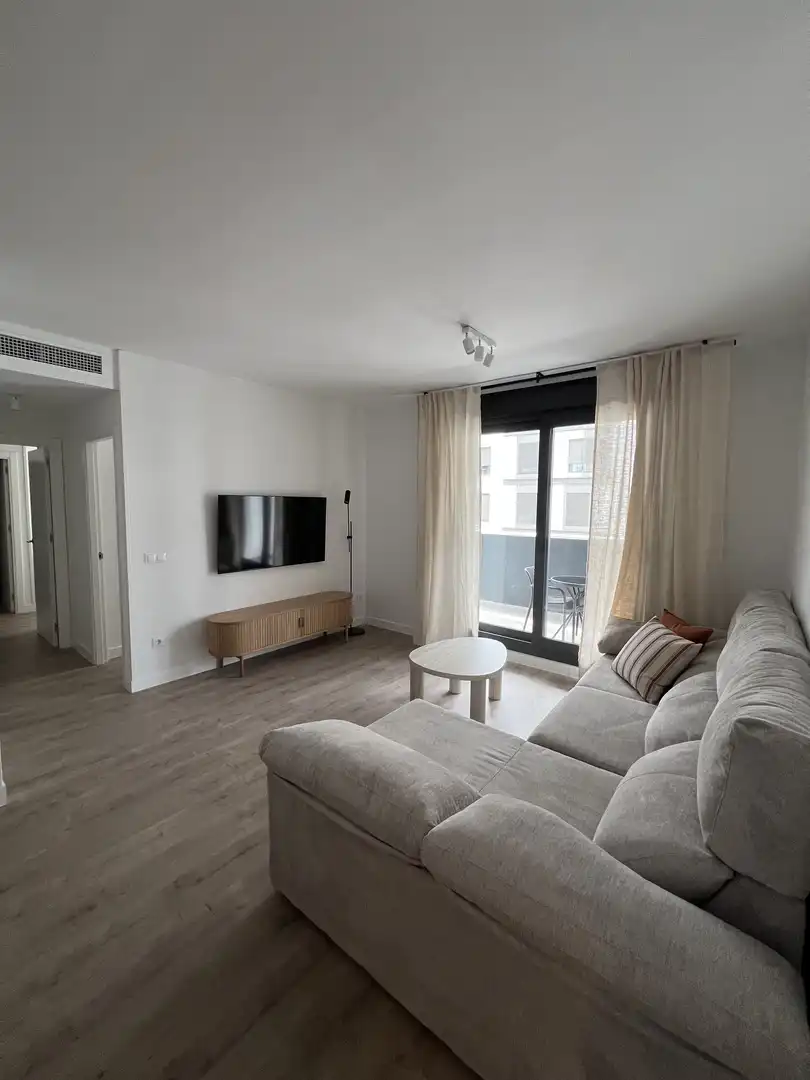 Piso de alquiler en Calle Escrit Ang Lopez de Ayala, 13e, Poniente-Sur Sala de estar de Piso de alquiler en Córdoba Capital con Aire acondicionado, Terraza y Piscina