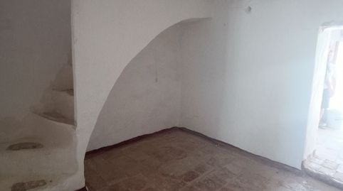 Casa adosada en venta en Calle Fuentes, 1, Alozaina, Málaga - imagen 4 Foto 4 de Casa adosada en venta en Calle Fuentes, 1, Alozaina, Málaga