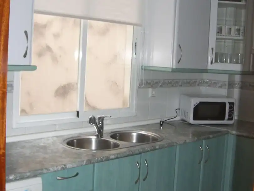 Apartments for rent in Calle Siete de Mayo, 11, Ciudad Jardín - Zoco Kitchen of Apartments for rent in Córdoba Capital with Air Conditioner