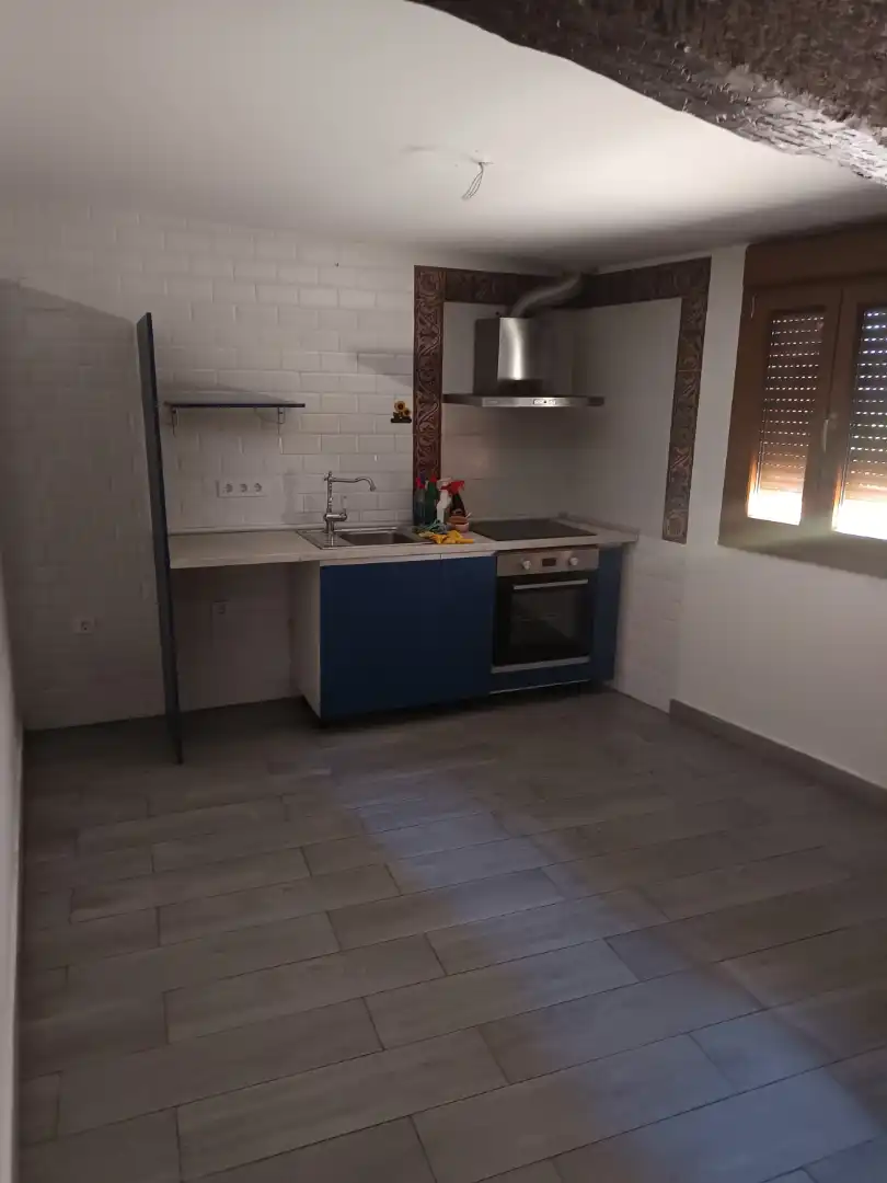 Cuina de Casa adosada en venda en Arcas del Villar amb Moblat
