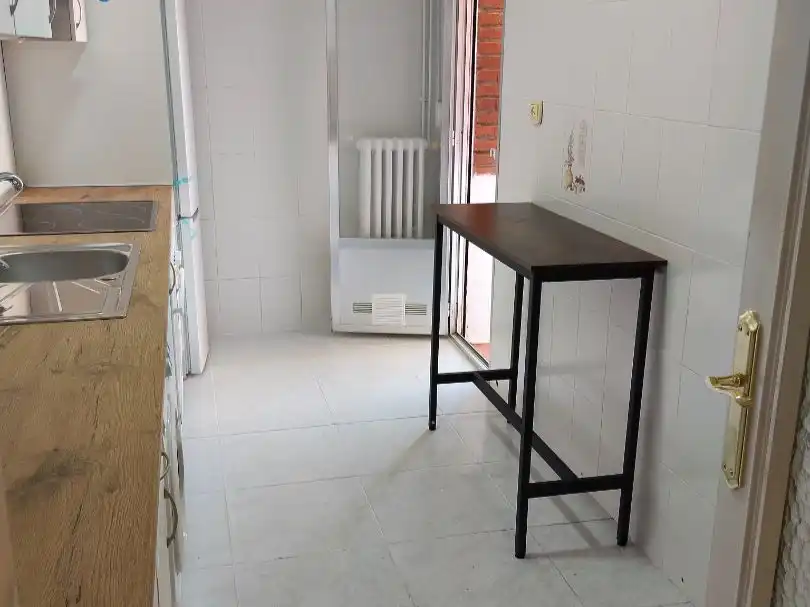 Kitchen of Flat for rent in Tomelloso  with Air Conditioner, Terrace and Furnished