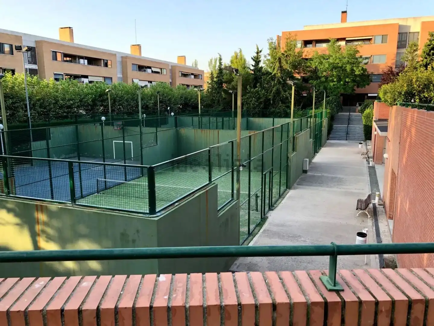 Wohnung zum Verkauf in Calle Tramontana, 28, Prado de Somoaguas Außenansicht von Wohnung zum Verkauf in Pozuelo de Alarcón mit Klimaanlage, Heizung und Parkett