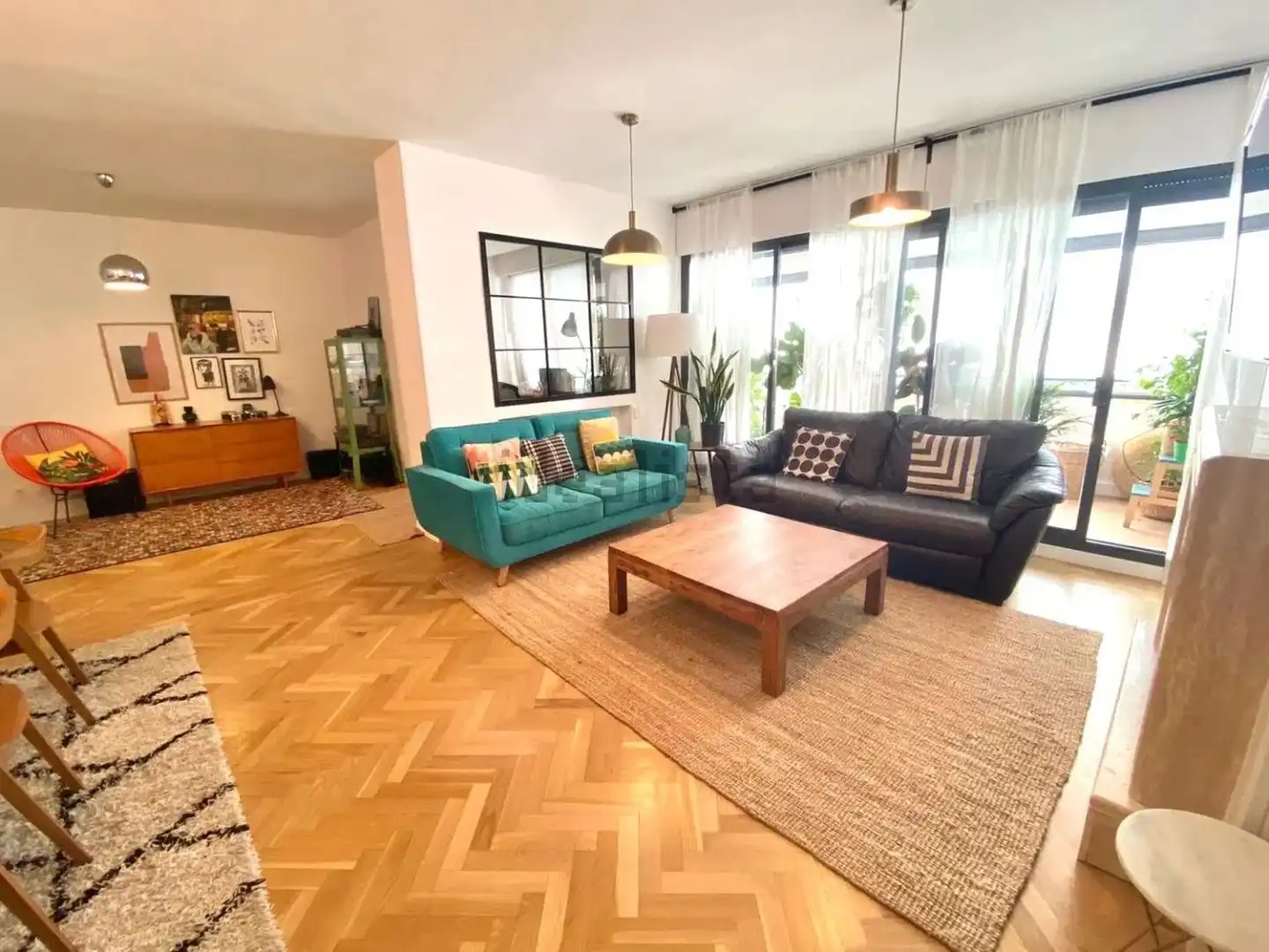 Wohnung zum Verkauf in Calle Tramontana, 28, Prado de Somoaguas Wohnzimmer von Wohnung zum Verkauf in Pozuelo de Alarcón mit Klimaanlage, Heizung und Parkett