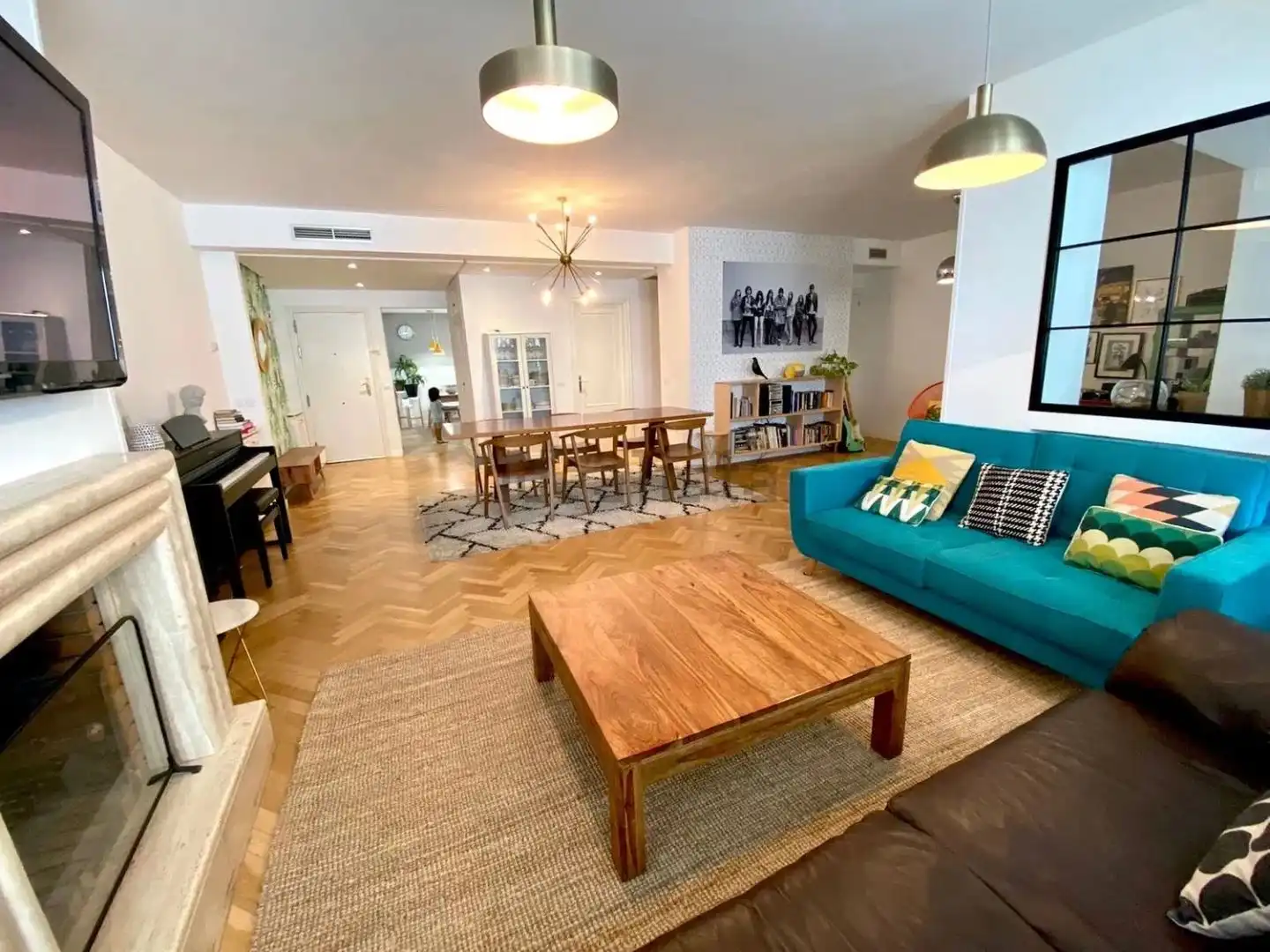 Wohnung zum Verkauf in Calle Tramontana, 28, Prado de Somoaguas Wohnzimmer von Wohnung zum Verkauf in Pozuelo de Alarcón mit Klimaanlage, Heizung und Parkett