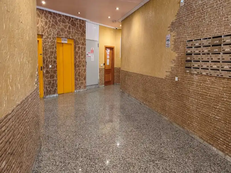 Piso en venta en Calle la Loma, 34, Antonio Machado Piso en venta en Torrevieja con Aire acondicionado, Piscina y Balcón
