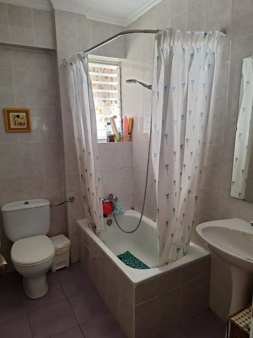 Room in Calle Arturo Gazul, 13, Ciudad Jardín Room in Calle Arturo Gazul, 13, Ciudad Jardín