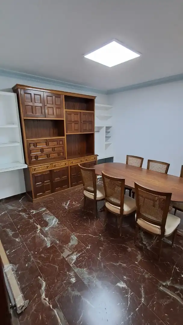 Piso de alquiler en Plaza Andalucía, 3, Santiago Comedor de Piso de alquiler en Huesca con Calefacción, Terraza y Amueblado