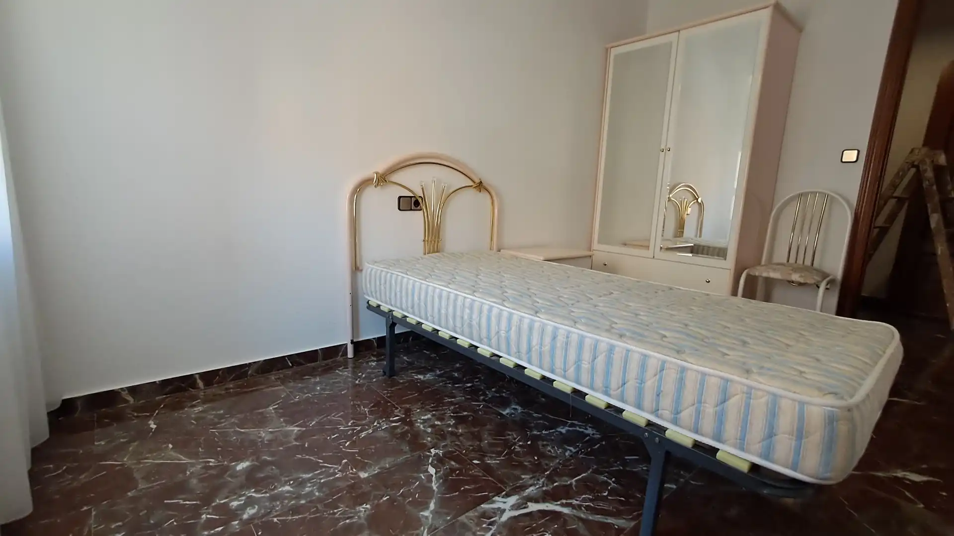 Piso de alquiler en Plaza Andalucía, 3, Santiago Habitación de Piso de alquiler en Huesca con Calefacción, Terraza y Amueblado