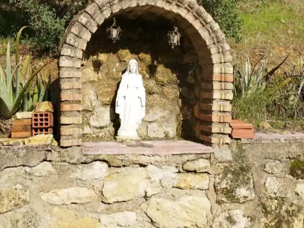 Casa o chalet de alquiler en Calle de la Encina, 1, Santa Maria de Trassierra Jardín de Casa o chalet de alquiler en Córdoba con Aire acondicionado, Calefacción y Jardín privado