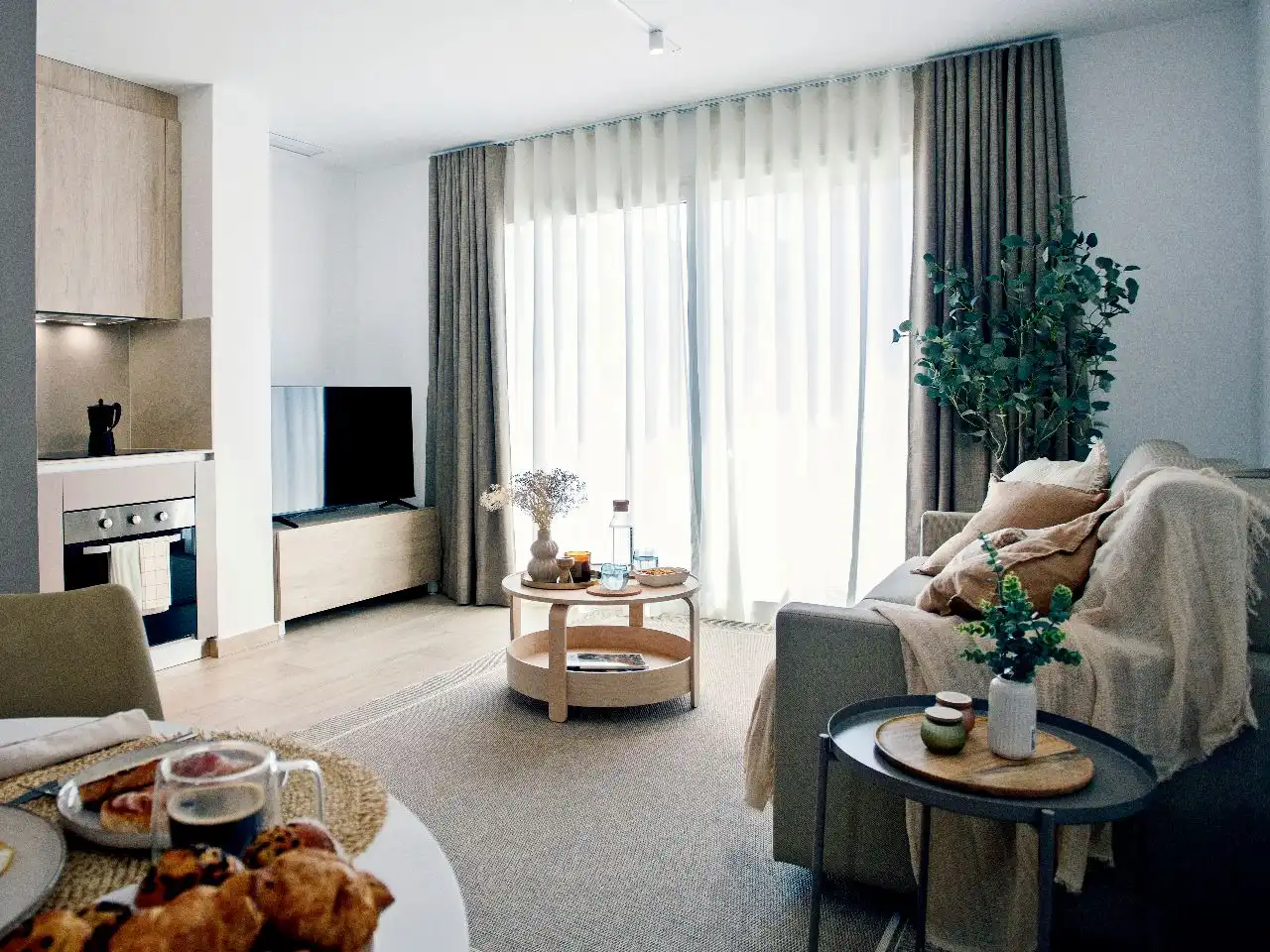 Sala de estar de Apartamento de alquiler en Torrevieja con Aire acondicionado y Terraza