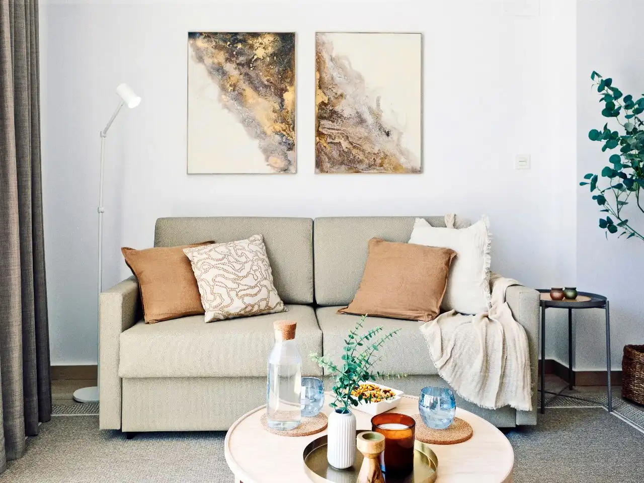 Sala de estar de Apartamento de alquiler en Torrevieja con Aire acondicionado y Terraza