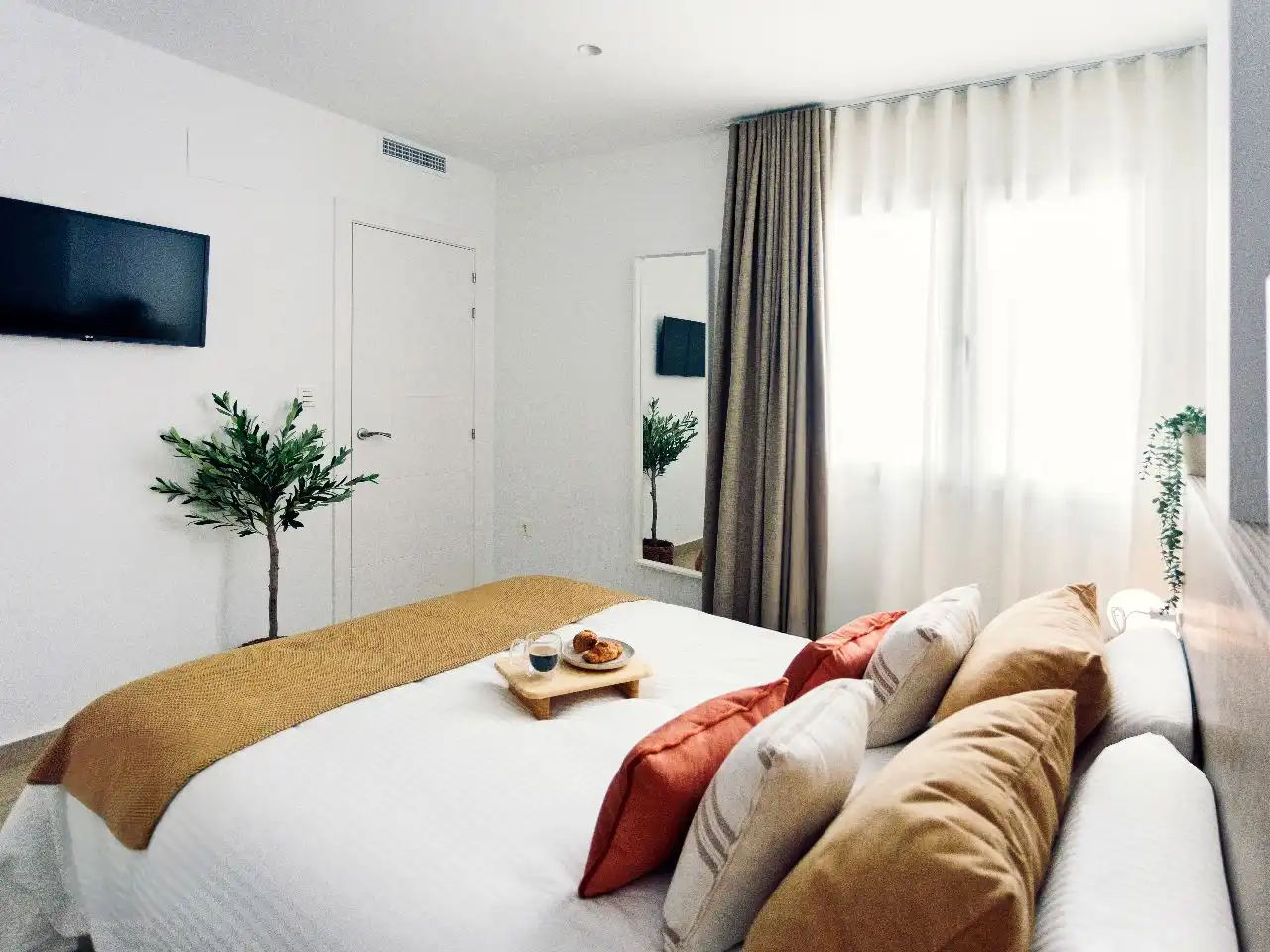 Habitación de Apartamento de alquiler en Torrevieja con Aire acondicionado y Terraza