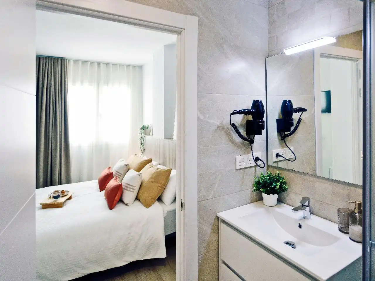 Habitación de Apartamento de alquiler en Torrevieja con Aire acondicionado y Terraza