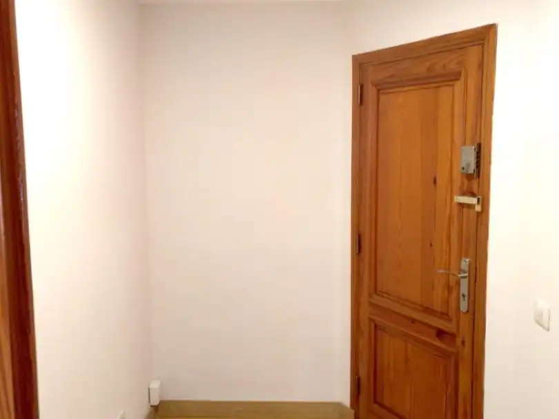 Pis de lloguer a Calle Tome Cano, 2, La Salle - Cuatro Torres