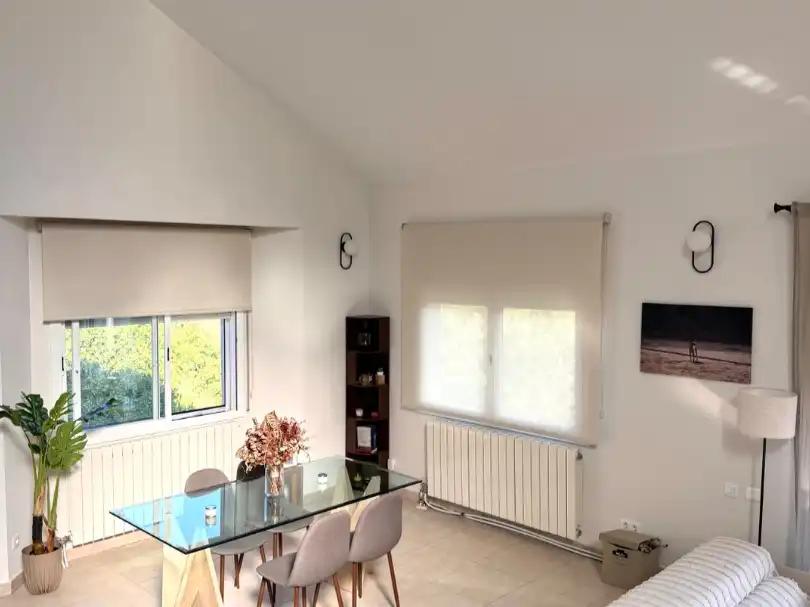 Comedor de Casa o chalet para compartir en Cervelló con Calefacción, Jardín privado y Parquet