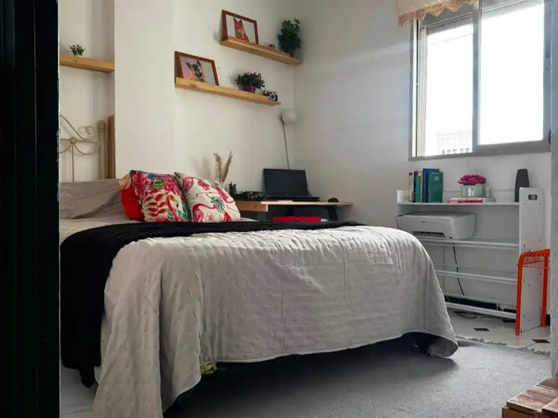 Zimmer in Calle Amadeo Vives, 4, Parque Ayala - Jardín de la Abadía - Huelín Schlafzimmer von Wohnung zur untervermieten in Málaga mit Klimaanlage, Heizung und Möbliert