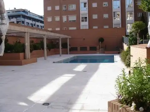 Wohnung zur Miete in Calle de Sodio, 21, Legazpi Schwimmbecken von Wohnung zur Miete in Madrid Capital mit Klimaanlage und Schwimmbad