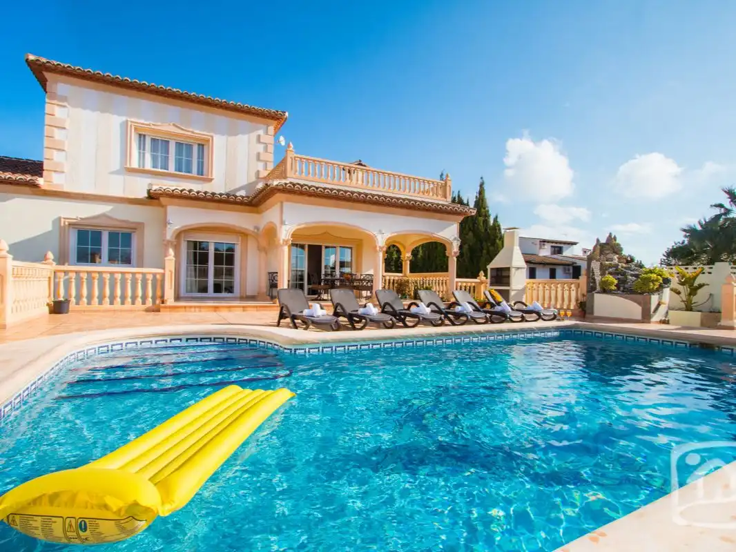 Casa o chalet de alquiler en Urbanización Gran Sol, Carrió - La Merced - Los Pinos Piscina de Casa o chalet de alquiler en Calpe / Calp con Aire acondicionado, Calefacción y Jardín privado