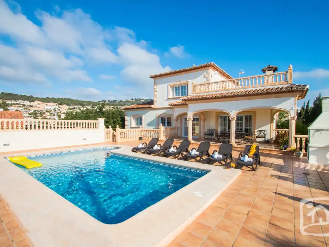 Casa o chalet de alquiler en Urbanización Gran Sol, Carrió - La Merced - Los Pinos Piscina de Casa o chalet de alquiler en Calpe / Calp con Aire acondicionado, Calefacción y Jardín privado
