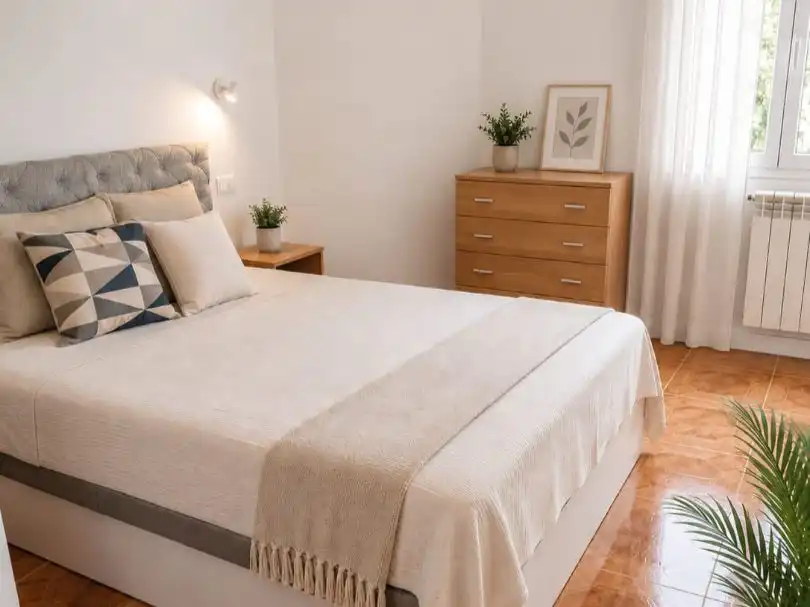 Zimmer in Calle Río Sella, 1, Ventanielles Schlafzimmer von Wohnung zur untervermieten in Oviedo mit Parkett, Möbliert und Video-Gegensprechanlage