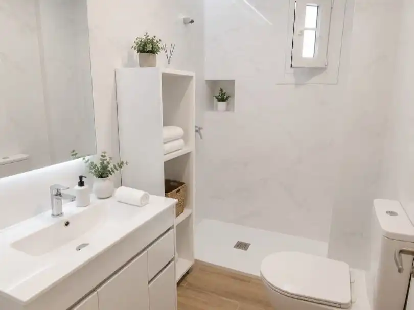 Zimmer in Calle Río Sella, 1, Ventanielles Badezimmer von Wohnung zur untervermieten in Oviedo mit Parkett, Möbliert und Video-Gegensprechanlage