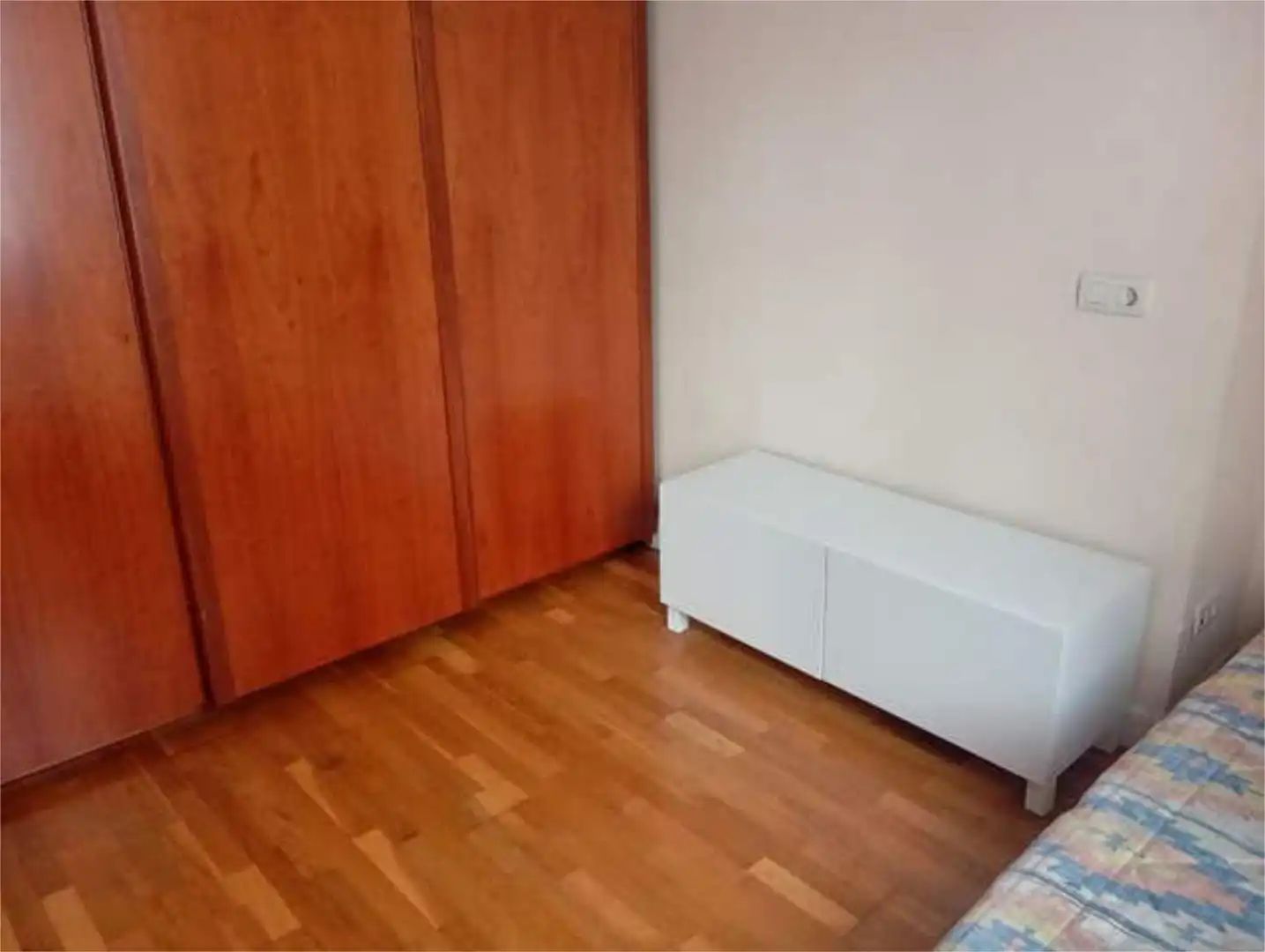 Habitación de Piso de alquiler en Bilbao  con Calefacción y Amueblado