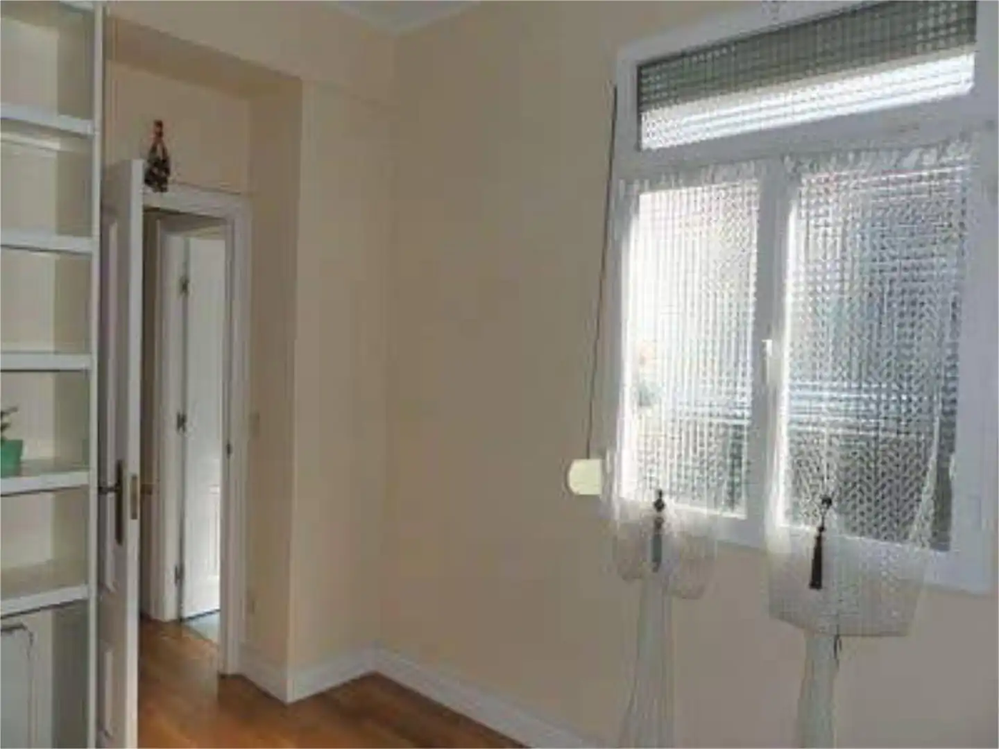 Habitación de Piso de alquiler en Bilbao  con Calefacción y Amueblado