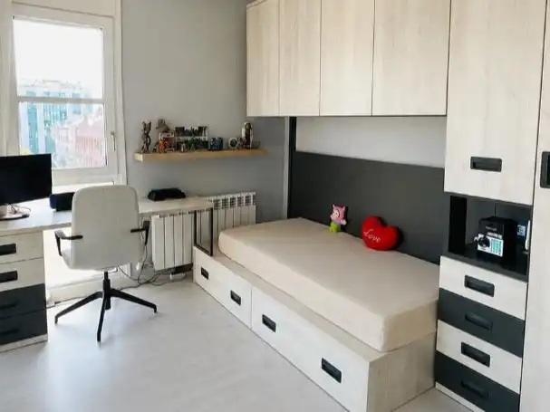 Wohnung zum Verkauf in Carrer de L'ancianitat, 92, Nord-oest Schlafzimmer von Wohnung zum Verkauf in Terrassa mit Klimaanlage und Balkon