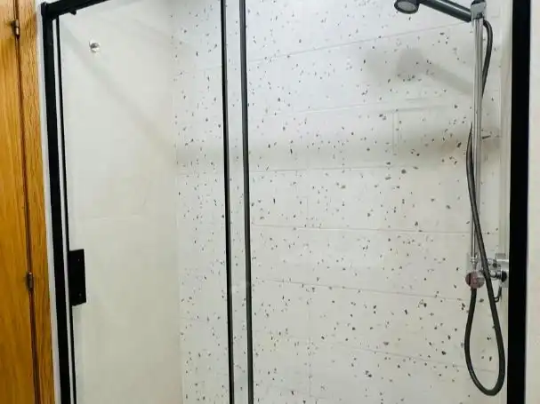 Wohnung zum Verkauf in Carrer de L'ancianitat, 92, Nord-oest Badezimmer von Wohnung zum Verkauf in Terrassa mit Klimaanlage und Balkon