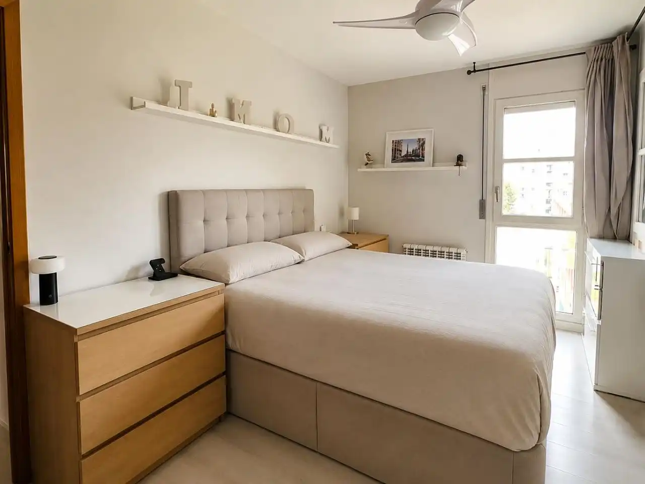 Wohnung zum Verkauf in Carrer de L'ancianitat, 92, Nord-oest Schlafzimmer von Wohnung zum Verkauf in Terrassa mit Klimaanlage und Balkon