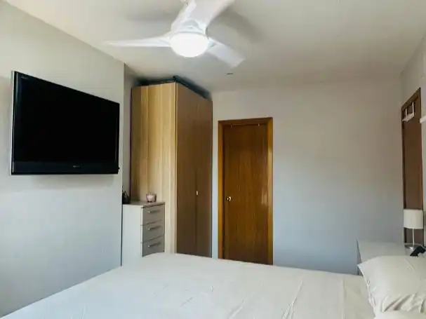 Wohnung zum Verkauf in Carrer de L'ancianitat, 92, Nord-oest Schlafzimmer von Wohnung zum Verkauf in Terrassa mit Klimaanlage und Balkon