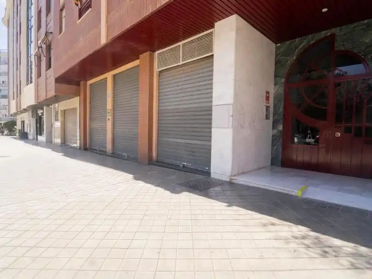 Apartamento de alquiler en Arabial, 125, Rosaleda - Juventud Apartamento de alquiler en Granada con Aire acondicionado, Calefacción y Amueblado