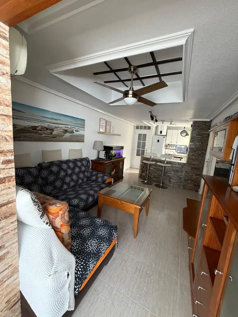 Ático en venta en Calle Pola de Siero, 15b, Playa de los Locos Sala de estar de Ático en venta en Torrevieja con Aire acondicionado y Terraza