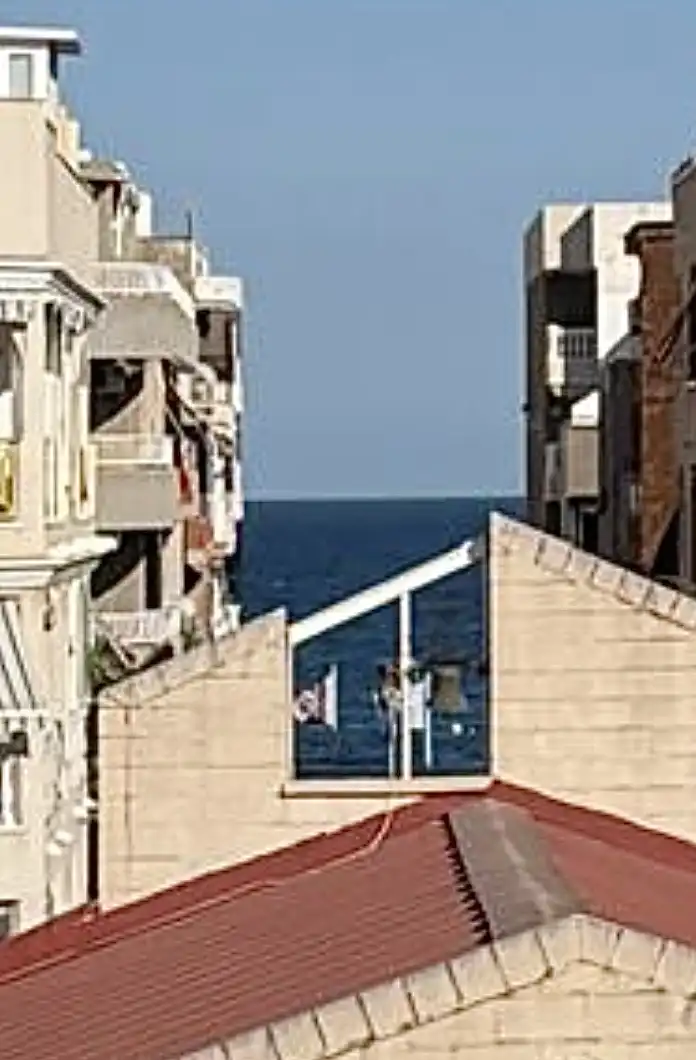 Ático en venta en Calle Pola de Siero, 15b, Playa de los Locos Vista exterior de Ático en venta en Torrevieja con Aire acondicionado y Terraza