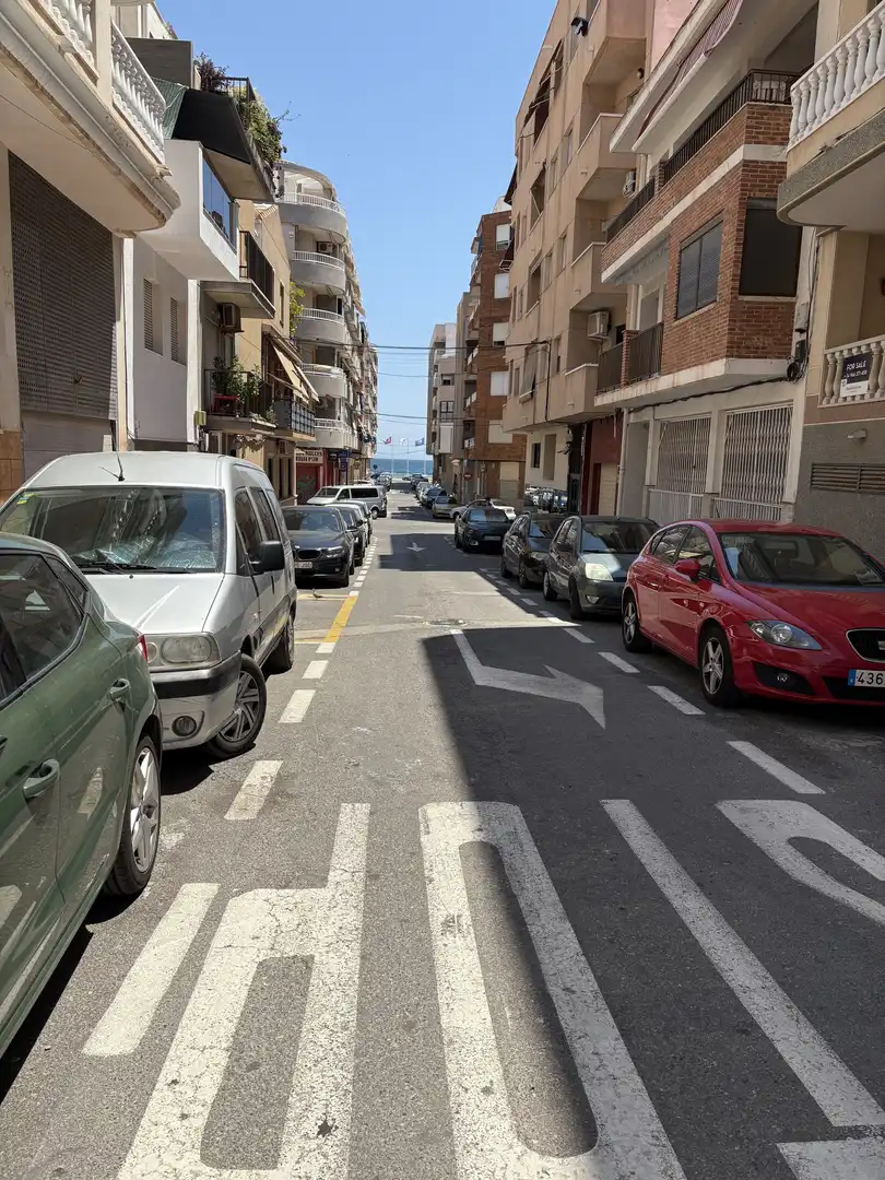 Ático en venta en Calle Pola de Siero, 15b, Playa de los Locos Vista exterior de Ático en venta en Torrevieja con Aire acondicionado y Terraza