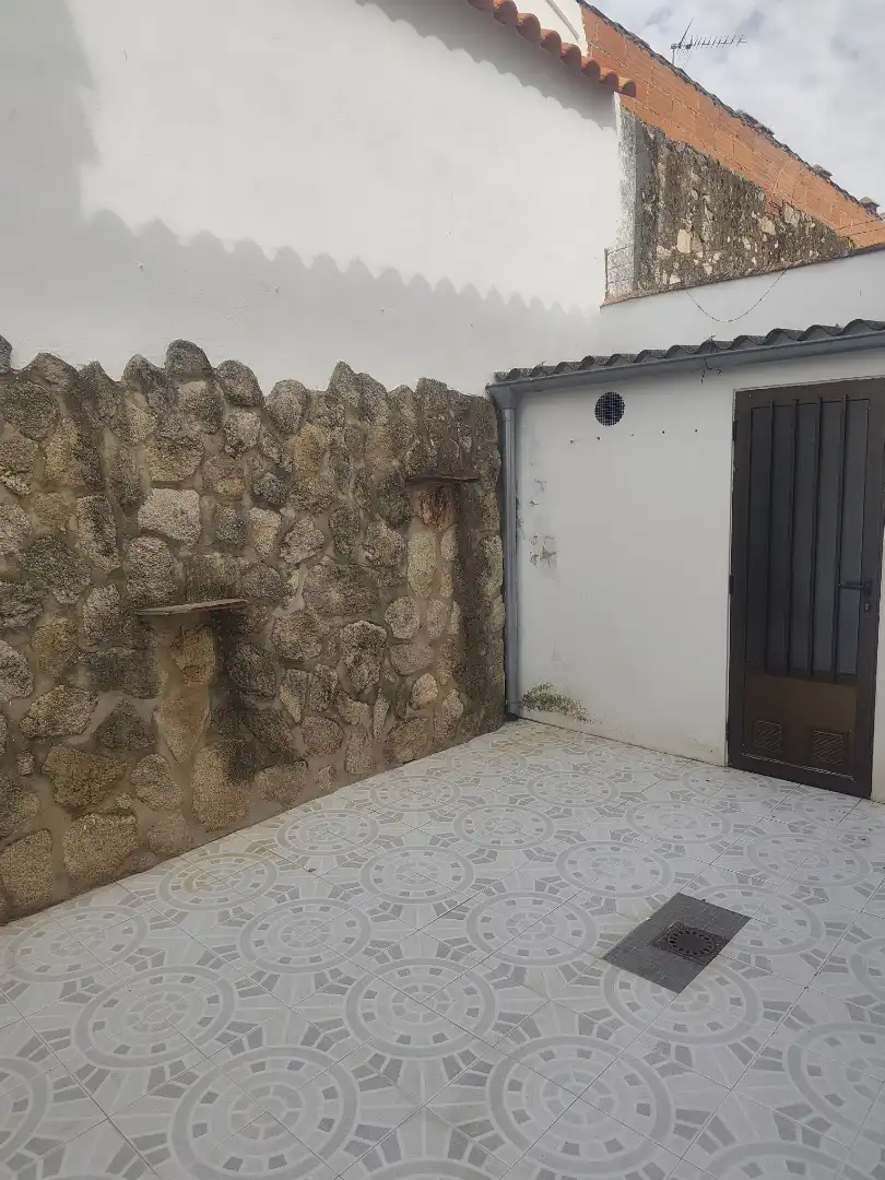Casa adosada de alquiler en Calleja de los Cabreros, 13, Trujillo Casa adosada de alquiler en Trujillo con Aire acondicionado, Calefacción y Trastero