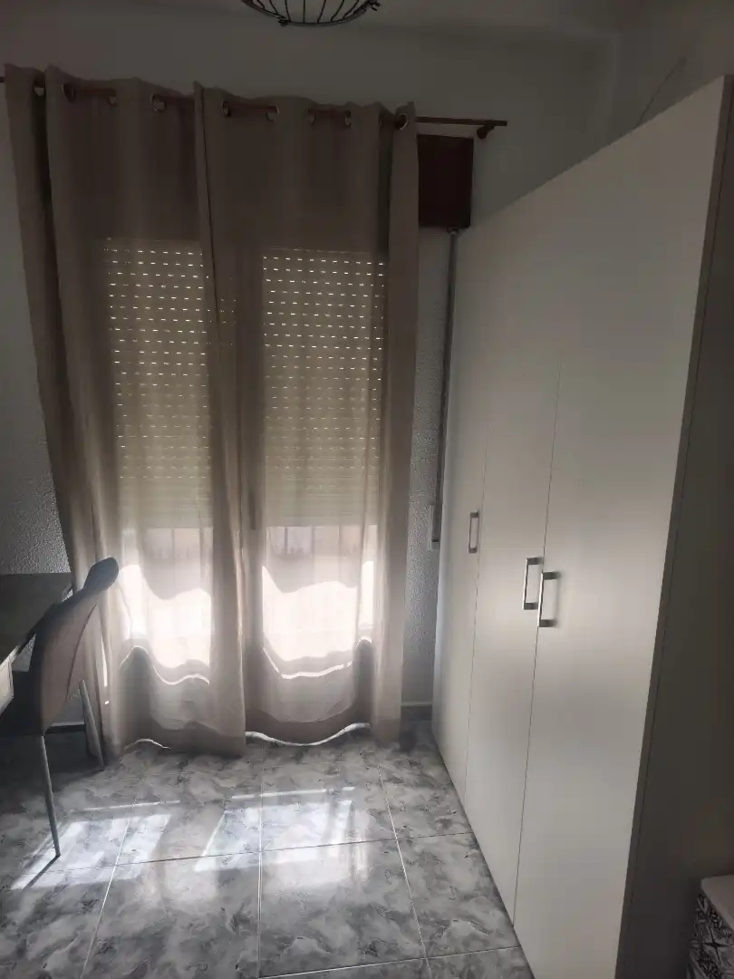 Casa adosada de alquiler en Calleja de los Cabreros, 13, Trujillo Habitación de Casa adosada de alquiler en Trujillo con Aire acondicionado, Calefacción y Trastero