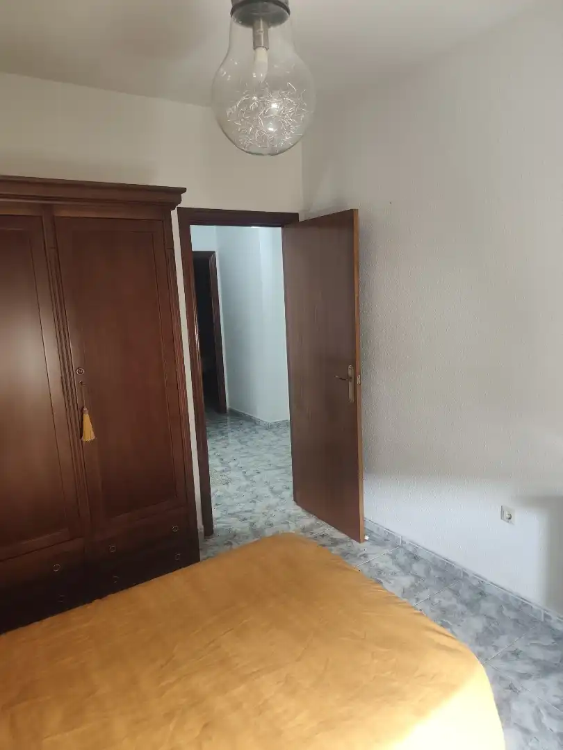 Casa adosada de alquiler en Calleja de los Cabreros, 13, Trujillo Habitación de Casa adosada de alquiler en Trujillo con Aire acondicionado, Calefacción y Trastero