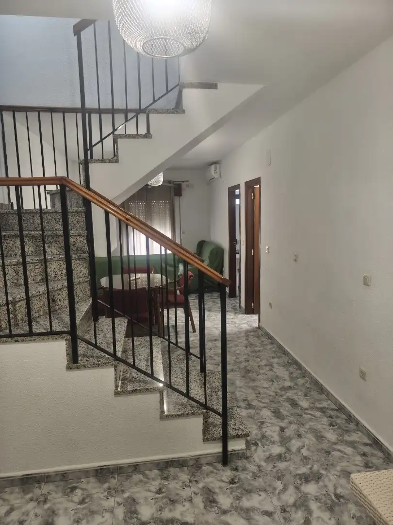 Casa adosada de alquiler en Calleja de los Cabreros, 13, Trujillo Casa adosada de alquiler en Trujillo con Aire acondicionado, Calefacción y Trastero