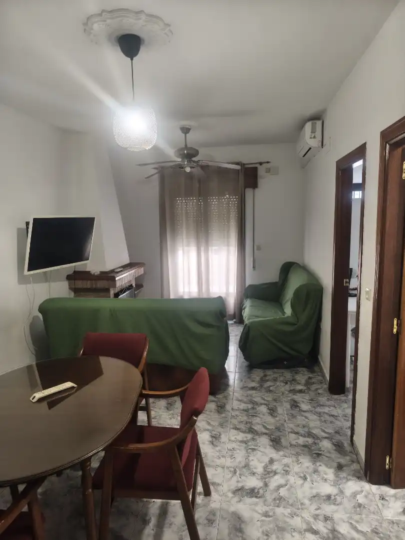 Casa adosada de alquiler en Calleja de los Cabreros, 13, Trujillo Sala de estar de Casa adosada de alquiler en Trujillo con Aire acondicionado, Calefacción y Trastero