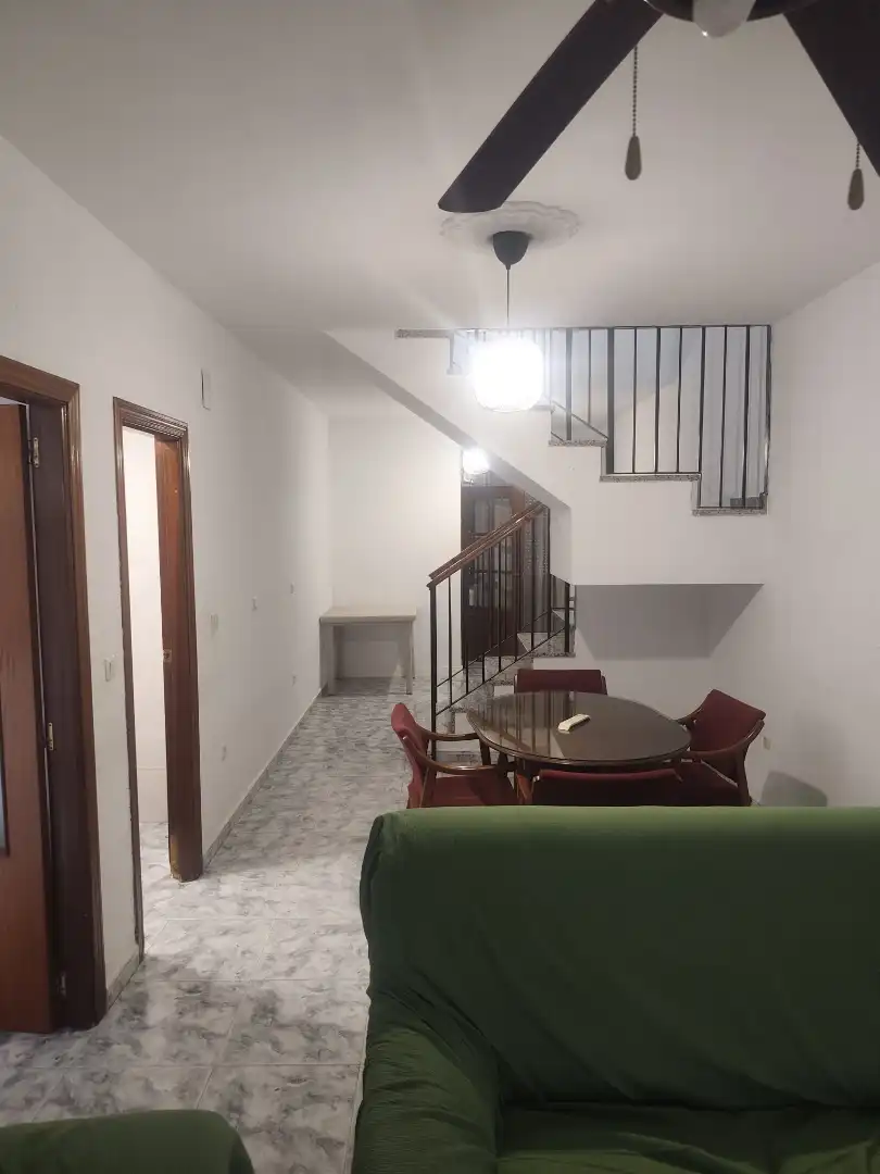 Casa adosada de alquiler en Calleja de los Cabreros, 13, Trujillo Casa adosada de alquiler en Trujillo con Aire acondicionado, Calefacción y Trastero