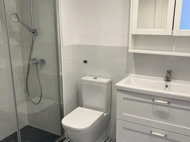 Wohnung zur Miete in Carrer Major, 14, Caldes de Montbui Badezimmer von Wohnung zur Miete in Caldes de Montbui mit Heizung, Parkett und Terrasse