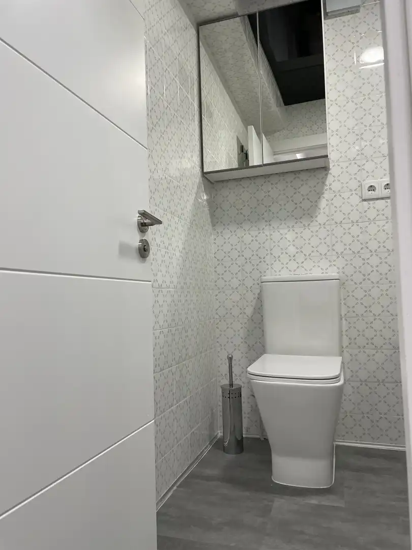 Room in Plaza del General Primo de Rivera, 5, Salesas - Foncalada - Campoamor Room in Plaza del General Primo de Rivera, 5, Salesas - Foncalada - Campoamor