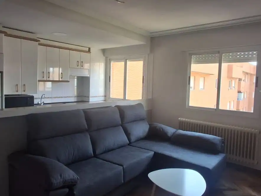 Flat for rent in Calle Guzmán de Alfarache, 5, Barrio Blanco Living room of Flat for rent in Salamanca with Heating, Parquet flooring and Furnished