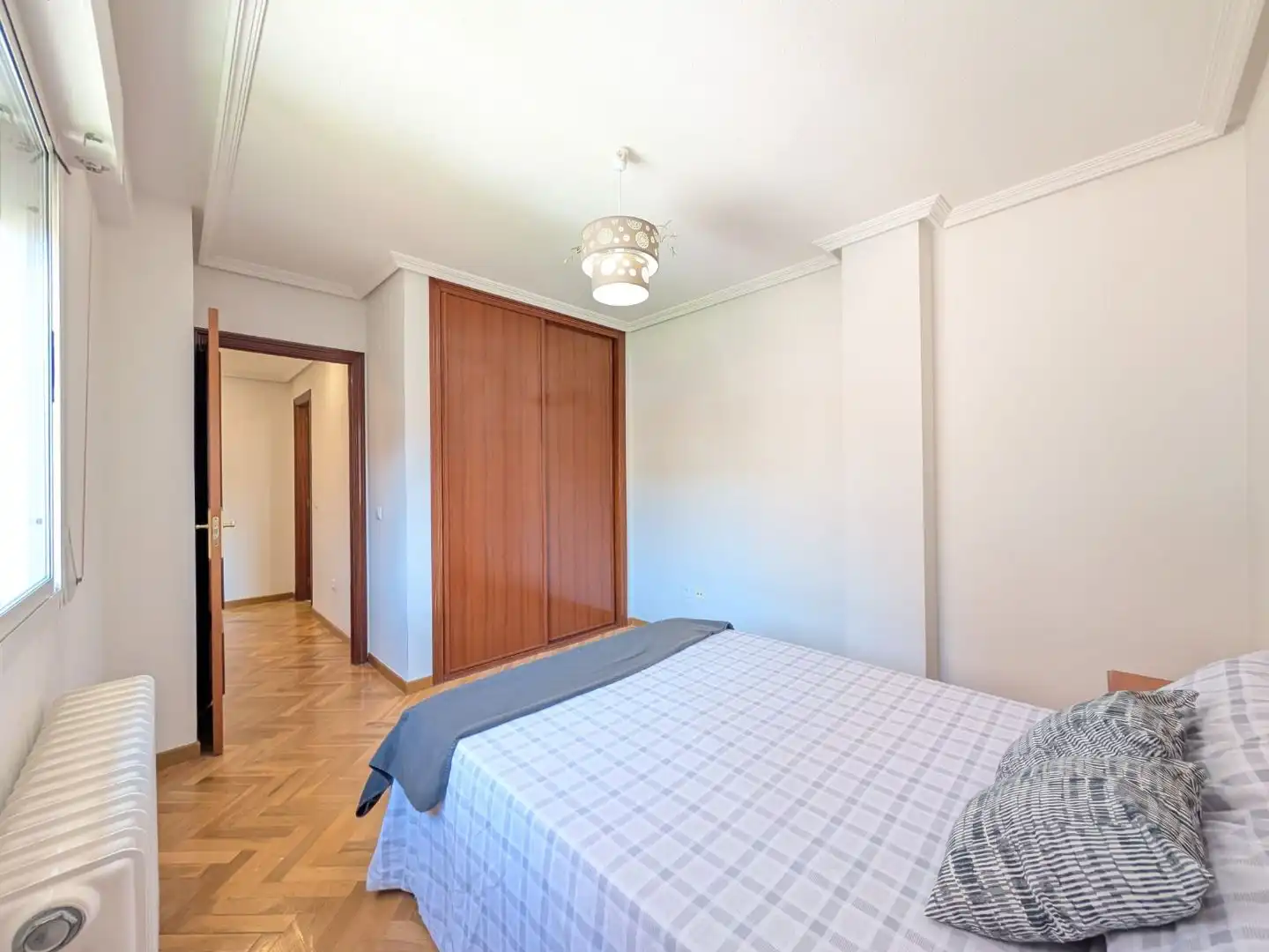 Flat for rent in Calle Guzmán de Alfarache, 5, Barrio Blanco Bedroom of Flat for rent in Salamanca with Heating, Parquet flooring and Furnished