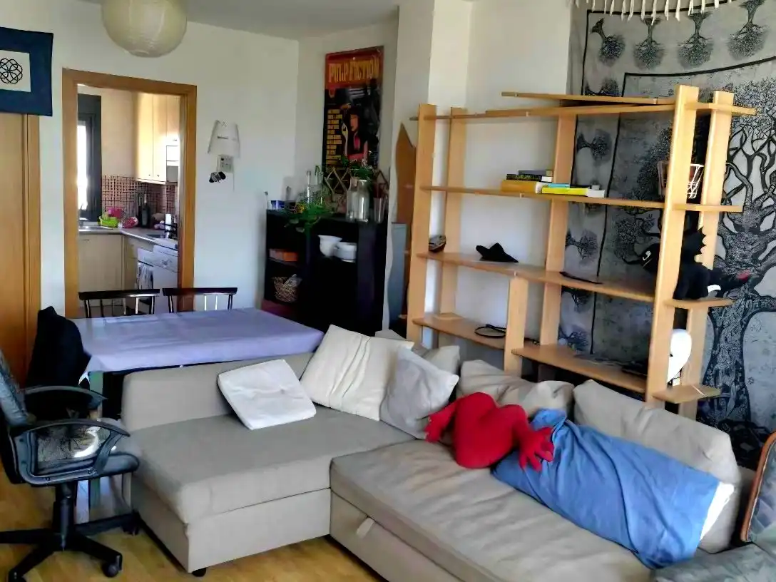Flat for rent in Calle de Alba de Tormes, 15, Puerta Bonita Living room of Flat for rent in Madrid with Air Conditioner, Parquet flooring and Terrace