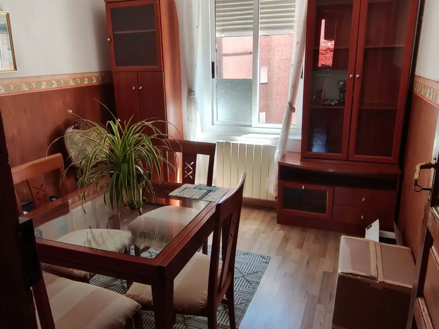 Wohnung zum Verkauf in Calle San Claudio, 12, San Claudio - La Chantría Wohnzimmer von Wohnung zum Verkauf in León Capital mit Heizung, Parkett und Abstellraum
