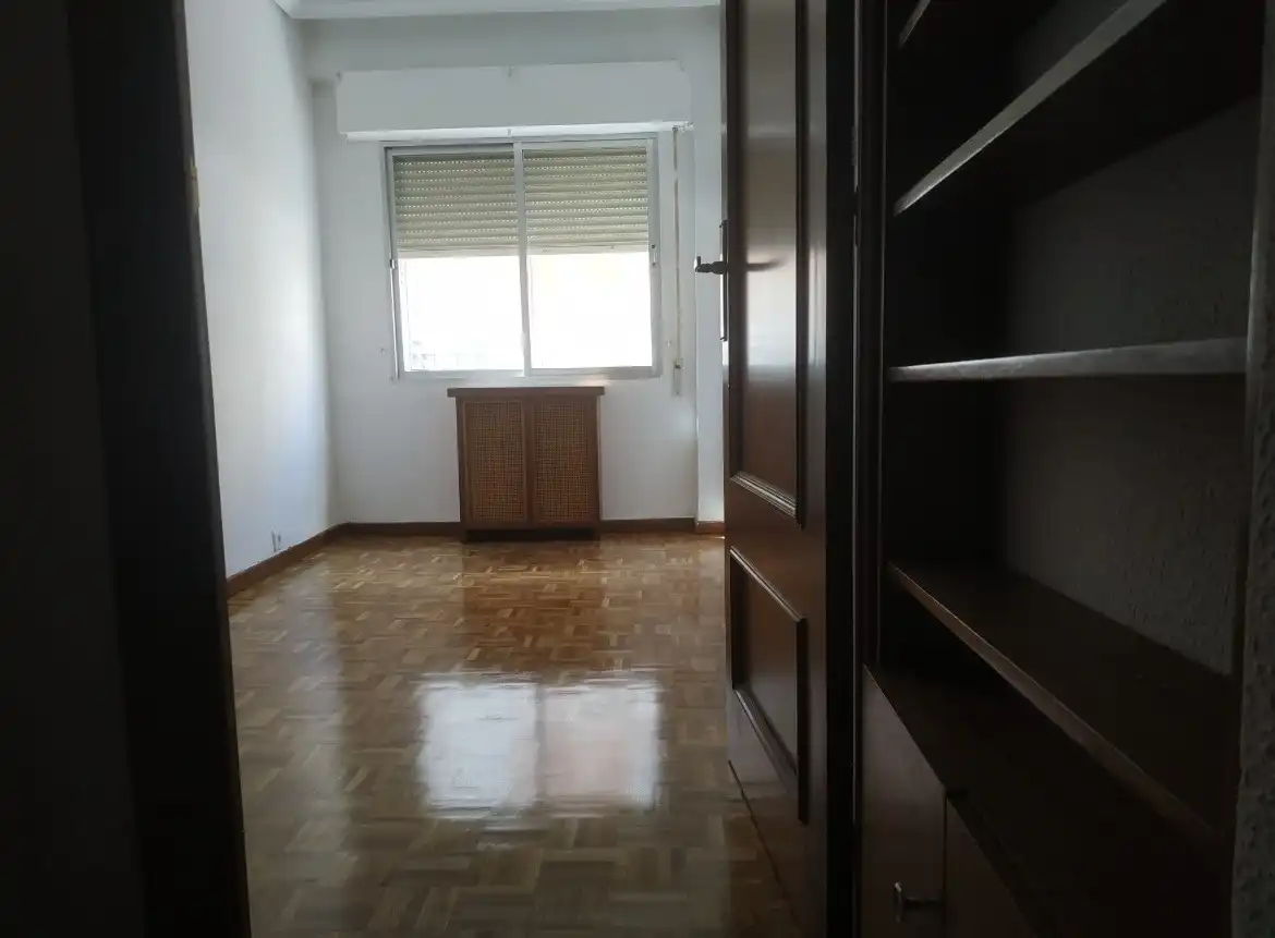 Flat for sale in Calle Florian Docampo, 12, San Lázaro Bedroom of Flat for sale in Zamora Capital with Heating, Parquet flooring and Terrace