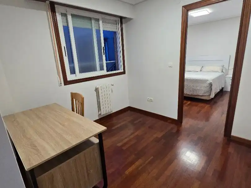Room in Rúa Nosa Señora da Saínza, 58, Posío Room in Rúa Nosa Señora da Saínza, 58, Posío