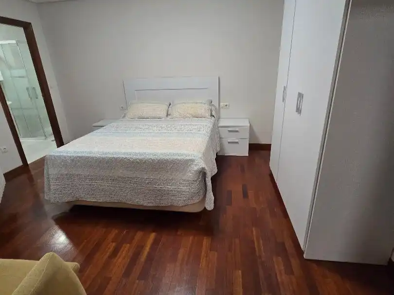 Room in Rúa Nosa Señora da Saínza, 58, Posío Room in Rúa Nosa Señora da Saínza, 58, Posío